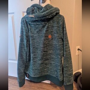 Gorgeous, new without takes fleece hoody